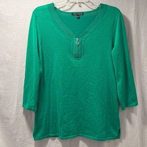 Cable & Gauge Kelly/Emerald Green Sweater with Quarter Zip Detail in Large
